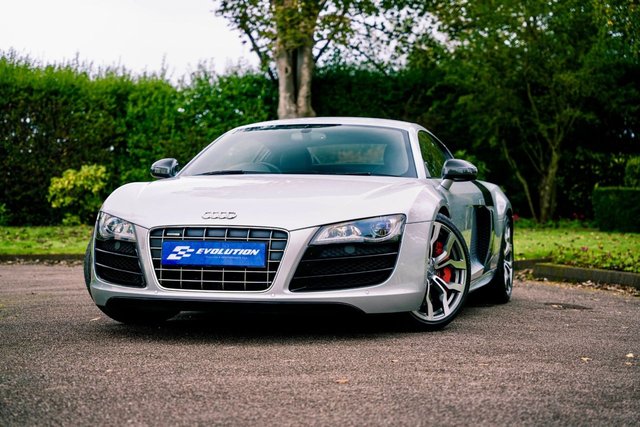 View our AUDI R8