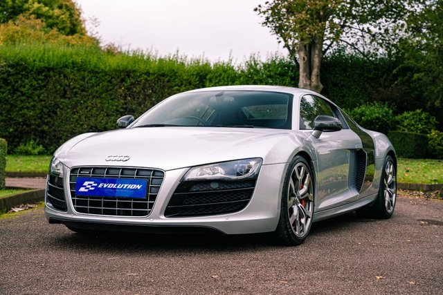 View our AUDI R8