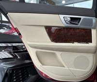 USED 2014 14 JAGUAR XF 3.0 D V6 PREMIUM LUXURY 4d 240 BHP REAR PARKING CAMERA - BLUETOOTH HANDSFREE - SATELITTE NAVIGATION - FRONT AND REAR PARKING SENSORS - HEATED FRONT SEATS - DAB RADIO