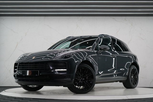 2018 68 Porsche Macan 2.0 PDK 5d 242 BHP