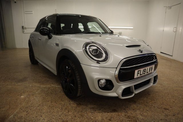2019 19 MINI Hatch Cooper 2.0 COOPER S SPORT 5d 190 BHP