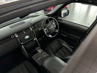 USED 2017 17 LAND ROVER RANGE ROVER 4.4 SDV8 AUTOBIOGRAPHY 5d 339 BHP ELECTRICALLY DEPLOYABLE TOWBAR - 22" 7 SPOKE GLOSS BLACK ALLOY WHEELS - BLACK PACK - LUXURY SOFT LEATHER - MERIDIAN AUDIO SYSTEM - DIGITAL TV SYSTEM - SATELITTE NAVIGATION - DAB RADIO - BLUETOOTH HANDSFREE - HEATED STEERING WHEEL - 360 DEGREE CAMERAS