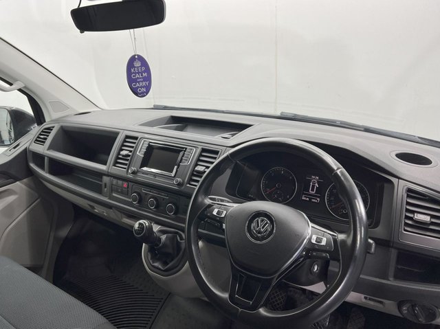 2017 VOLKSWAGEN TRANSPORTER - Photo 11