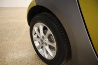 USED 2017 17 SMART FORTWO CABRIO 1.0 PASSION 2d 71 BHP GREAT CONDITION IN STUNNING YELLOW WITH SERVICE RECORDS