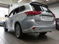 USED 2020 70 MITSUBISHI OUTLANDER 2.4 PHEV EXCEED SAFETY 5d 222 BHP SAT NAV CAMERA HEATED LEATHER PARKING SENSORS 1 OWNER MITSUBISHI WARRANTY TILL OCT 2025 LONDON PCO COMPLIANT