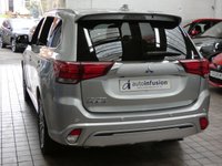 USED 2020 70 MITSUBISHI OUTLANDER 2.4 PHEV EXCEED SAFETY 5d 222 BHP SAT NAV CAMERA HEATED LEATHER PARKING SENSORS 1 OWNER MITSUBISHI WARRANTY TILL OCT 2025 LONDON PCO COMPLIANT
