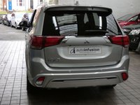 USED 2020 70 MITSUBISHI OUTLANDER 2.4 PHEV EXCEED SAFETY 5d 222 BHP SAT NAV CAMERA HEATED LEATHER PARKING SENSORS 1 OWNER MITSUBISHI WARRANTY TILL OCT 2025 LONDON PCO COMPLIANT