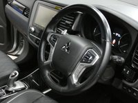 USED 2020 70 MITSUBISHI OUTLANDER 2.4 PHEV EXCEED SAFETY 5d 222 BHP SAT NAV CAMERA HEATED LEATHER PARKING SENSORS 1 OWNER MITSUBISHI WARRANTY TILL OCT 2025 LONDON PCO COMPLIANT