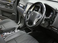 USED 2020 70 MITSUBISHI OUTLANDER 2.4 PHEV EXCEED SAFETY 5d 222 BHP SAT NAV CAMERA HEATED LEATHER PARKING SENSORS 1 OWNER MITSUBISHI WARRANTY TILL OCT 2025 LONDON PCO COMPLIANT