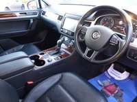 USED 2016 66 VOLKSWAGEN TOUAREG 3.0 V6 SE TDI BLUEMOTION TECHNOLOGY 5d 202 BHP www.suffolkcarcentre.co.uk - Located at Reydon