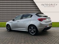 USED 2015 15 ALFA ROMEO GIULIETTA 1.4 TB MULTIAIR EXCLUSIVE TCT 5d 170 BHP HEATED SEATS - BLUETOOTH HANDSFREE - DAB RADIO - 17" ALLOY WHEELS - TINTED WINDOWS - CLIMATE CONTROL