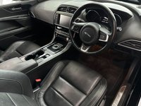 USED 2015 65 JAGUAR XE 2.0 R-SPORT 4d 178 BHP REAR PARKING CAMERA - SATELITTE NAVIGATION - BLUETOOTH HANDSFREE - DAB RADIO - HEATED SEATS