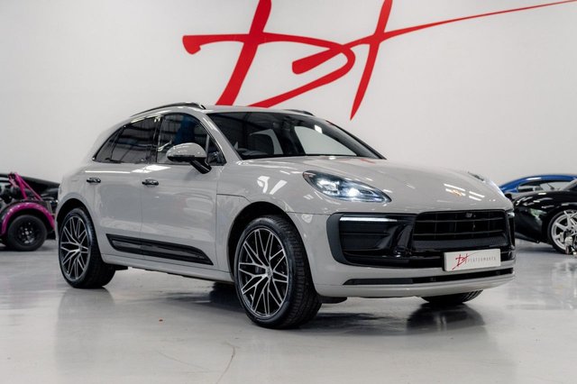 2023 Porsche Macan 2.0 T PDK 5d 262 BHP