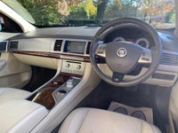 USED 2010 10 JAGUAR XF 3.0 V6 PREMIUM LUXURY 4d 240 BHP BIG SPEC - 3.0D 'S' PREMIUM LUXURY - AUTOMATIC PADDLE SHIFT GEARBOX - SOFTGRAIN IVORY HEATED LEATHER - NAVIGATION - GOOD SERVICE HISTORY