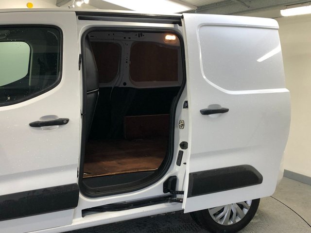 2019 Peugeot Partner - Photo 11