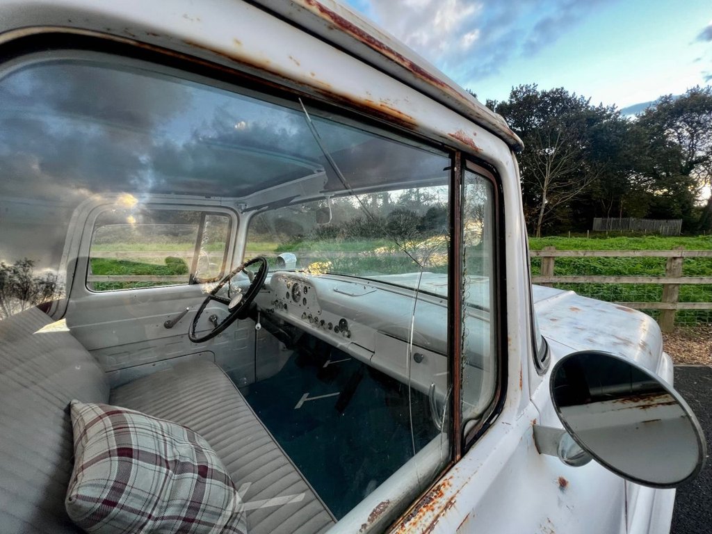 USED 1960 FORD F-100 PATINA TRUCK // 3700cc // Manual // Px swap 
