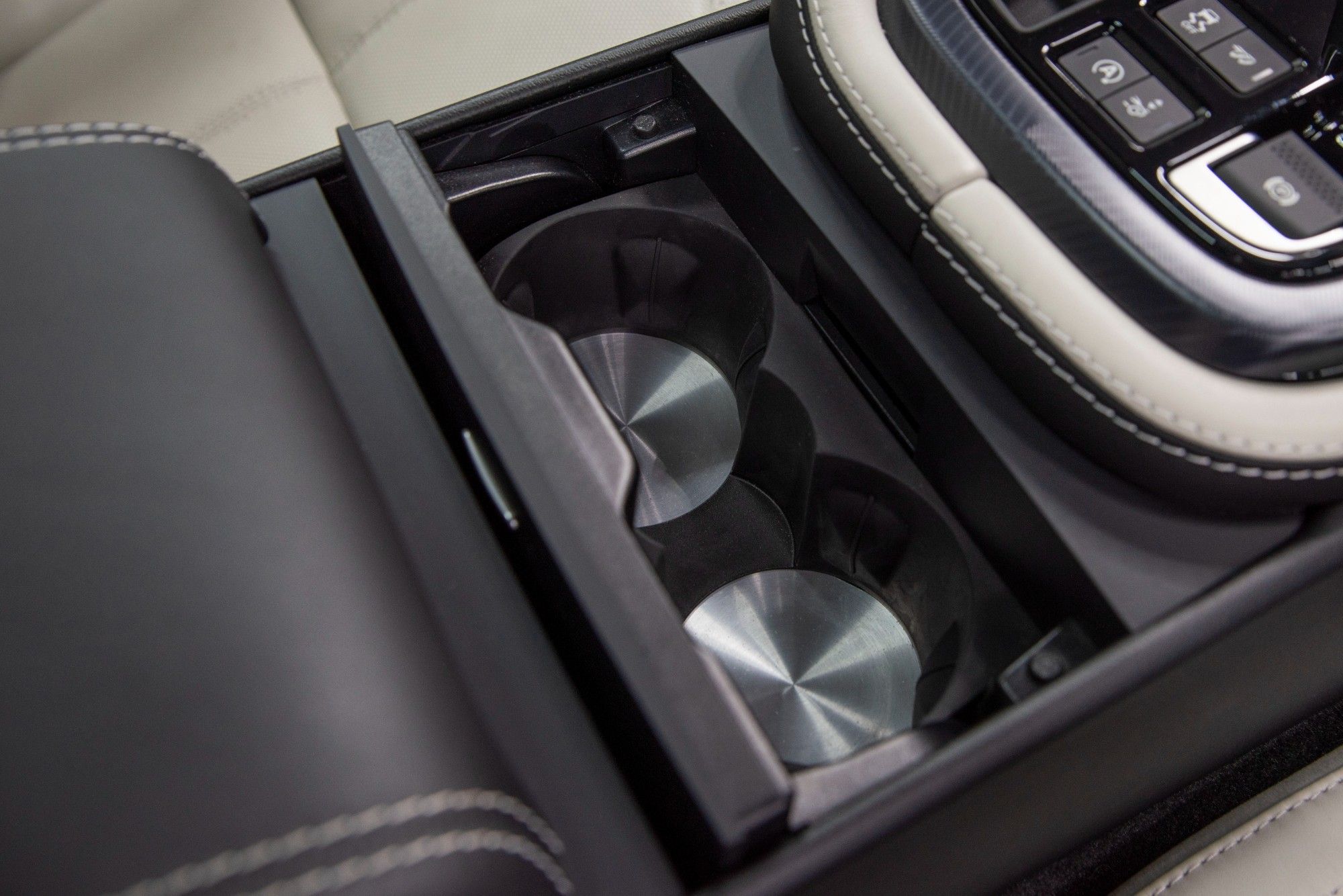 USED 2021 21 JAGUAR F-TYPE 5.0 V8 R-DYNAMIC 2d 444 BHP 