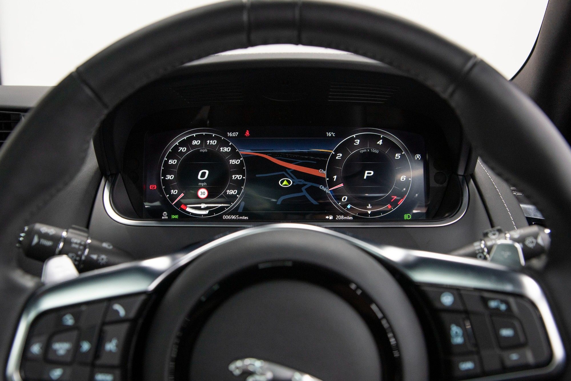 USED 2021 21 JAGUAR F-TYPE 5.0 V8 R-DYNAMIC 2d 444 BHP 