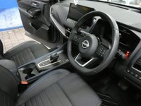 USED 2023 23 NISSAN QASHQAI 1.3 DIG-T TEKNA DCT MHEV 5d 156 BHP NEARLY NEW BARGAIN TOP OF THE RANGE SAT NAV PANORAMIC SUNROOF PART LEATHER INTERIOR HEATED SEATS REAR CAMERA  NISSAN WARRANTY MARCH 2026