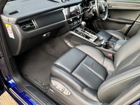 USED 2022 22 PORSCHE MACAN 2.0 PDK 5d 262 BHP 
