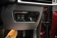 USED 2015 15 JAGUAR XE 2.0 PRESTIGE 4d 161 BHP LOW MILE ONE OWENR CAR WITH JAGUAR SERVICE RECORD. WHAT A CAR