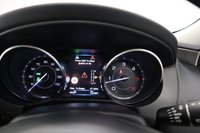 USED 2015 15 JAGUAR XE 2.0 PRESTIGE 4d 161 BHP LOW MILE ONE OWENR CAR WITH JAGUAR SERVICE RECORD. WHAT A CAR