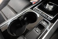 USED 2015 15 JAGUAR XE 2.0 PRESTIGE 4d 161 BHP LOW MILE ONE OWENR CAR WITH JAGUAR SERVICE RECORD. WHAT A CAR