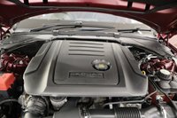 USED 2015 15 JAGUAR XE 2.0 PRESTIGE 4d 161 BHP LOW MILE ONE OWENR CAR WITH JAGUAR SERVICE RECORD. WHAT A CAR