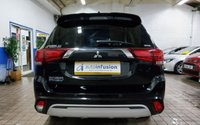 USED 2020 70 MITSUBISHI OUTLANDER 2.4 PHEV EXCEED SAFETY 5d 222 BHP STUNNING EXAMPLE SAT NAV CAMERA HEATED LEATHER PARKING SENSORS 1 OWNER LONDON PCO COMPLIANT
