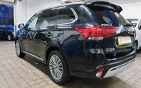 USED 2020 70 MITSUBISHI OUTLANDER 2.4 PHEV EXCEED SAFETY 5d 222 BHP STUNNING EXAMPLE SAT NAV CAMERA HEATED LEATHER PARKING SENSORS 1 OWNER LONDON PCO COMPLIANT
