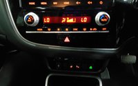 USED 2020 70 MITSUBISHI OUTLANDER 2.4 PHEV EXCEED SAFETY 5d 222 BHP STUNNING EXAMPLE SAT NAV CAMERA HEATED LEATHER PARKING SENSORS 1 OWNER LONDON PCO COMPLIANT