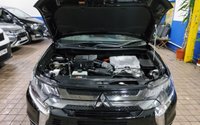 USED 2020 70 MITSUBISHI OUTLANDER 2.4 PHEV EXCEED SAFETY 5d 222 BHP STUNNING EXAMPLE SAT NAV CAMERA HEATED LEATHER PARKING SENSORS 1 OWNER LONDON PCO COMPLIANT