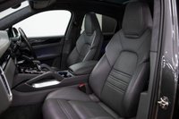 USED 2019 19 PORSCHE CAYENNE Turbo 5dr Tiptronic S [5 Seat] 