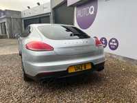 USED NUMBER PLATE PLATE UNZ 8