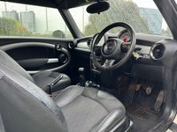 USED 2010 60 MINI CONVERTIBLE 1.6 COOPER D 2d 112 BHP 