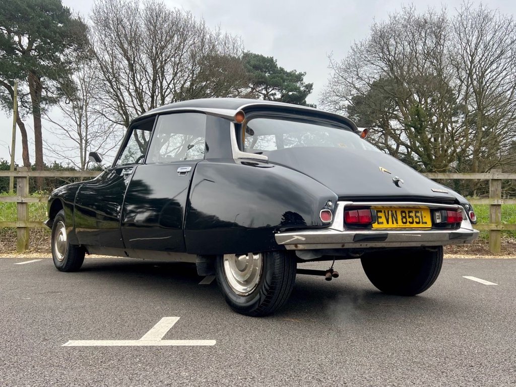 USED 1972 CITROEN DS 20 // 2000cc // 4d // LHD // px swap 