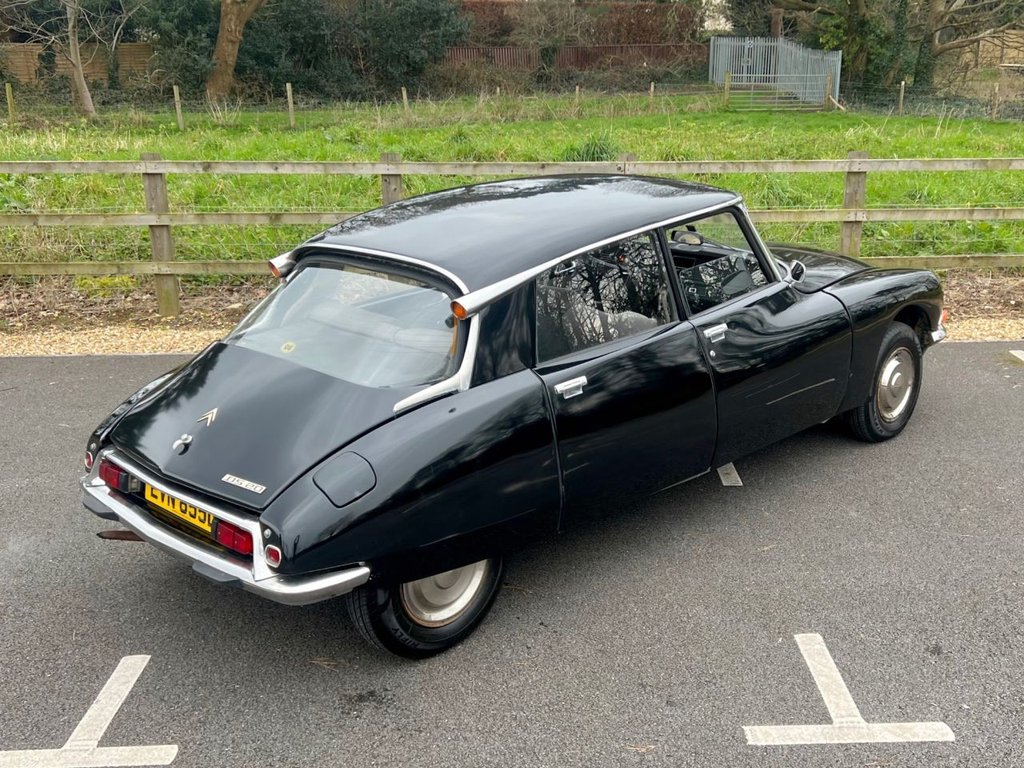 USED 1972 CITROEN DS 20 // 2000cc // 4d // LHD // px swap 