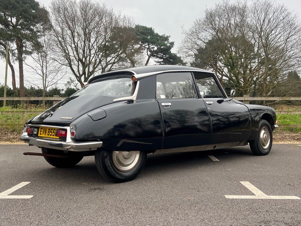 USED 1972 CITROEN DS 20 // 2000cc // 4d // LHD // px swap 