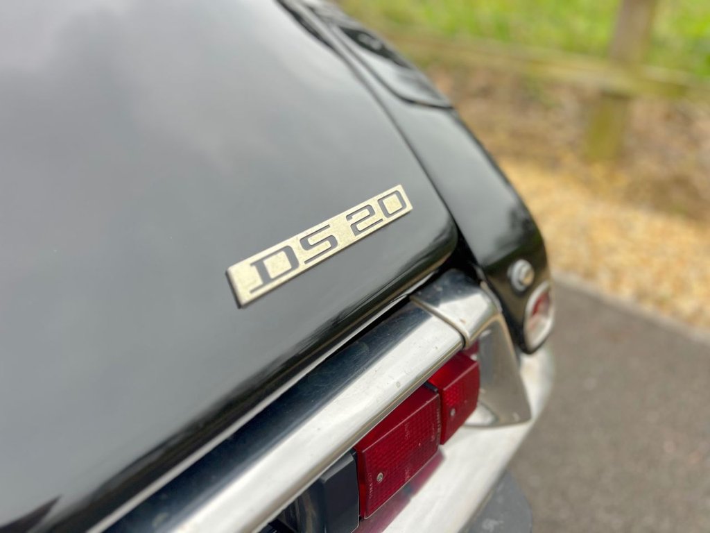 USED 1972 CITROEN DS 20 // 2000cc // 4d // LHD // px swap 