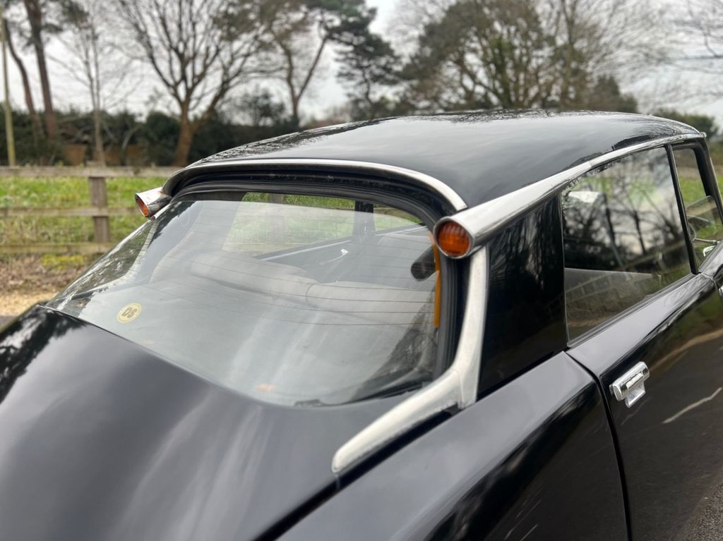USED 1972 CITROEN DS 20 // 2000cc // 4d // LHD // px swap 