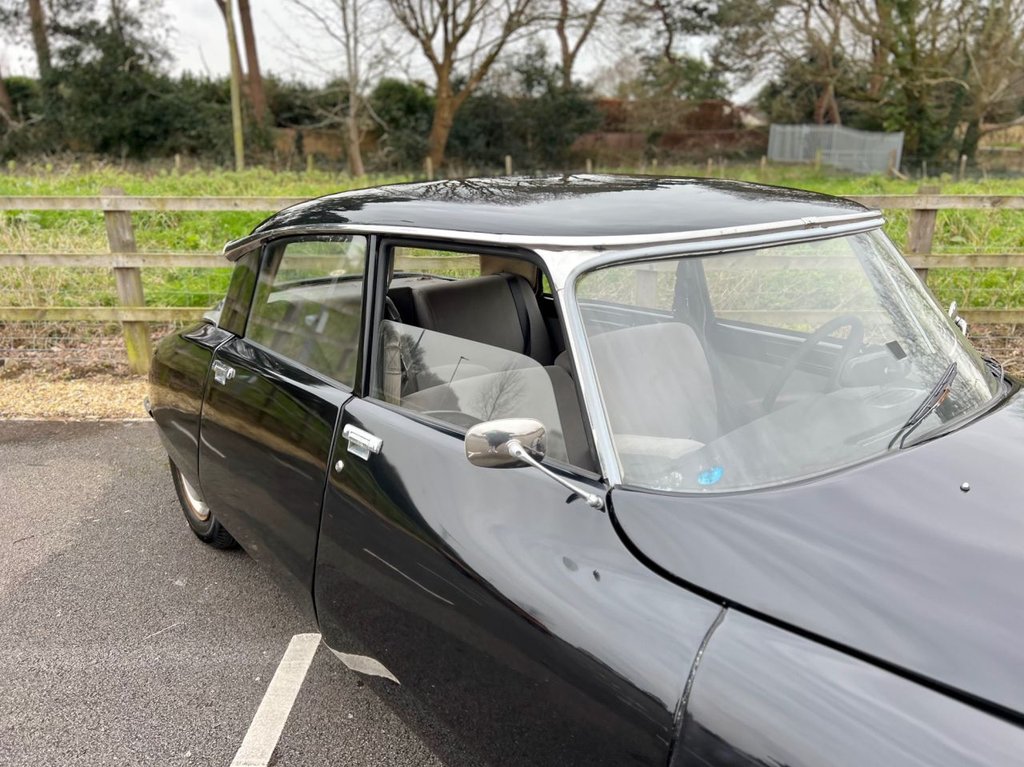 USED 1972 CITROEN DS 20 // 2000cc // 4d // LHD // px swap 