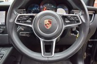 USED 2017 67 PORSCHE MACAN 3.0 D S PDK 5d 258 BHP PAN ROOF / SPORTS SEATS / BOSE