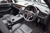 USED 2017 67 PORSCHE MACAN 3.0 D S PDK 5d 258 BHP PAN ROOF / SPORTS SEATS / BOSE