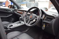 USED 2017 67 PORSCHE MACAN 3.0 D S PDK 5d 258 BHP PAN ROOF / SPORTS SEATS / BOSE