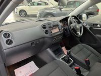 USED 2012 62 VOLKSWAGEN TIGUAN 2.0 SE TDI BLUEMOTION TECHNOLOGY 4MOTION 5d 138 BHP Bluetooth, P.Sensors, Tow Pack