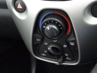USED 2018 18 PEUGEOT 108 1.0 ACTIVE TOP 5d 68 BHP AIR CON CRUISE ELECTRIC ROOF