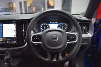 USED 2019 19 VOLVO XC60 2.0 D4 R-DESIGN PRO AWD 5d 188 BHP HARMAN KARDON / REVERSING CAM