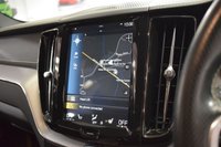 USED 2019 19 VOLVO XC60 2.0 D4 R-DESIGN PRO AWD 5d 188 BHP HARMAN KARDON / REVERSING CAM