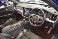USED 2019 19 VOLVO XC60 2.0 D4 R-DESIGN PRO AWD 5d 188 BHP HARMAN KARDON / REVERSING CAM