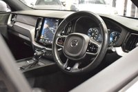 USED 2019 19 VOLVO XC60 2.0 D4 R-DESIGN PRO AWD 5d 188 BHP HARMAN KARDON / REVERSING CAM